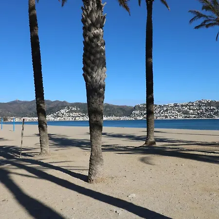 Pi Y Sunyer 8 4 - Estudio A 50 M De La Playa Rosas